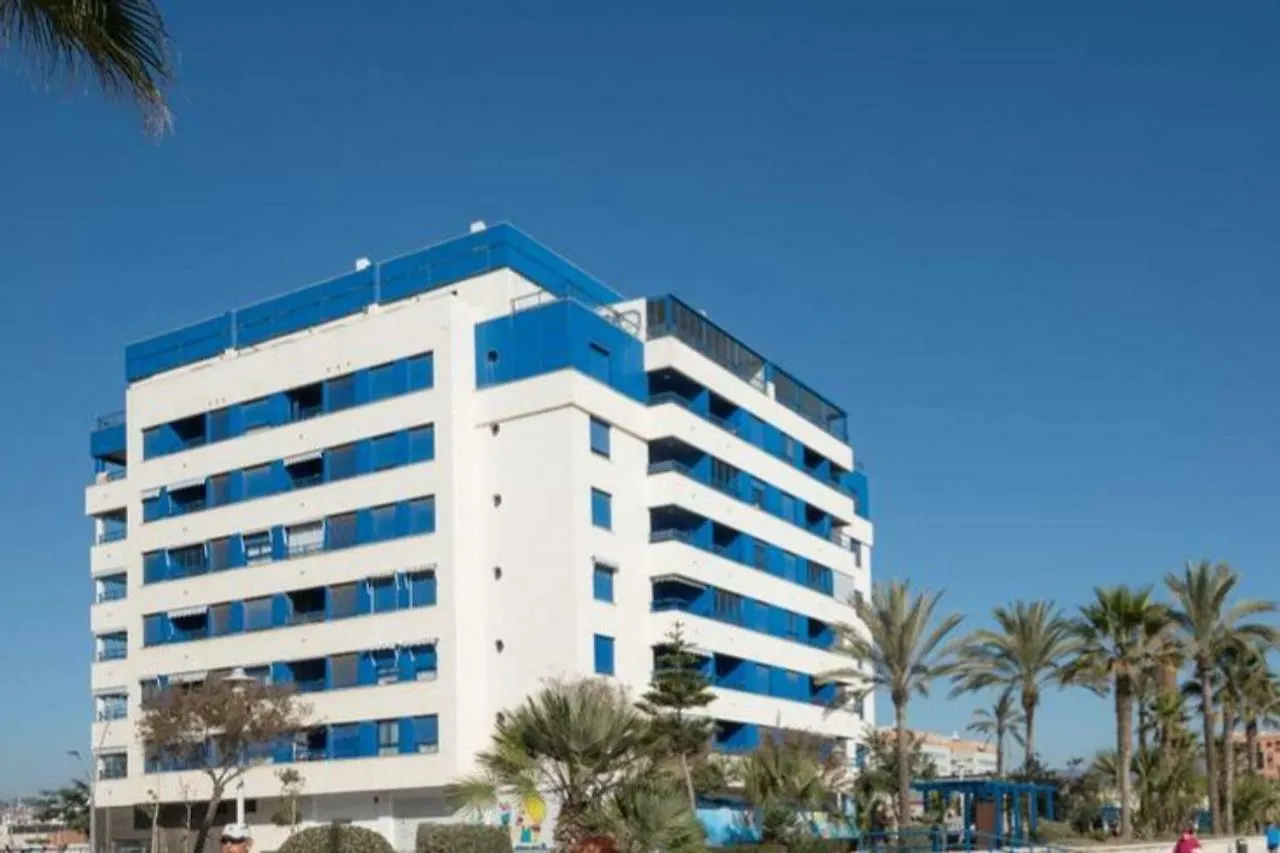 Apartment Facing The Sea And Close To The Center Of Malaga contacts